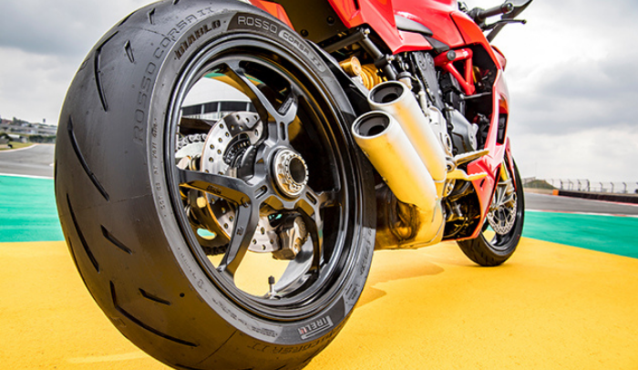 Market – Top 5 Sport-Touring Tyres for Mountain Passes